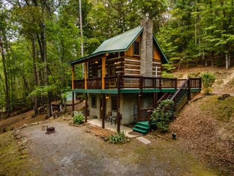 Homes For Sale - 151 Pinewood Drive<br/> MURPHY, NC 28906