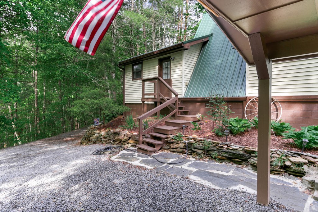515 Laurel Cove Road, MURPHY, North Carolina image 6
