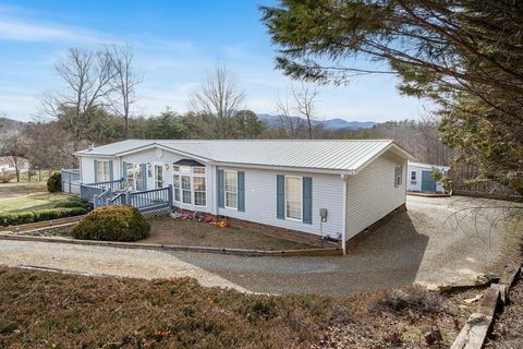Mobile Home For Sale - 283 Bobcat Lane<br/> WARNE, NC 28909