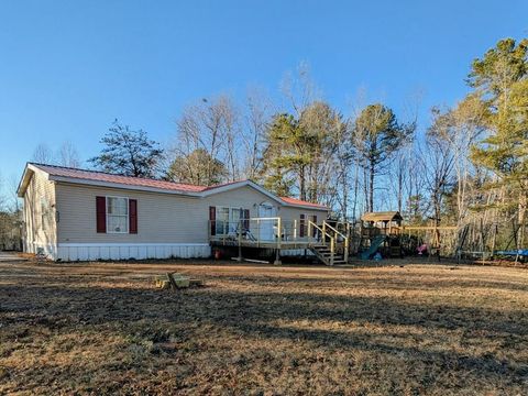 Homes For Sale - 1997 Country Walk<br/> MURPHY, NC 28906