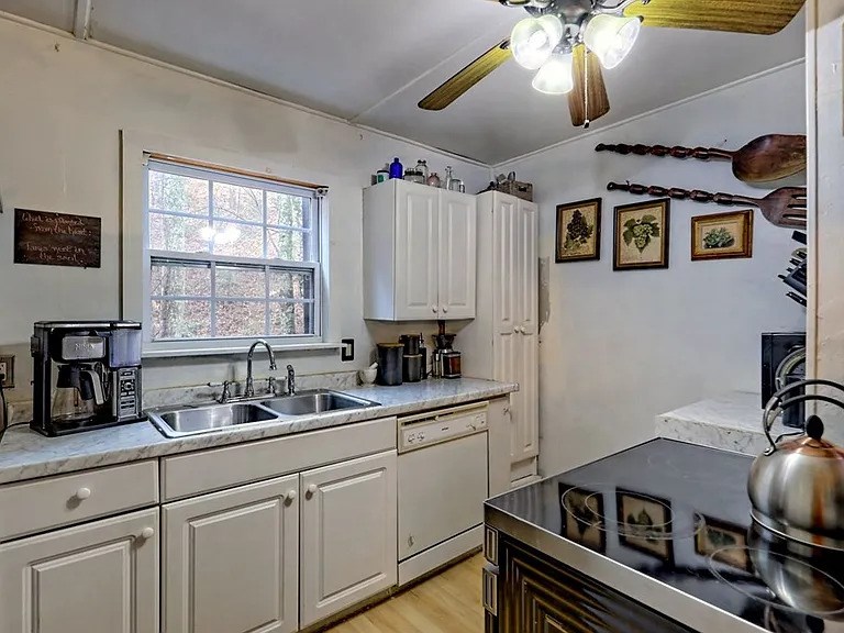 46 Pine Bough Road, MURPHY, North Carolina image 2