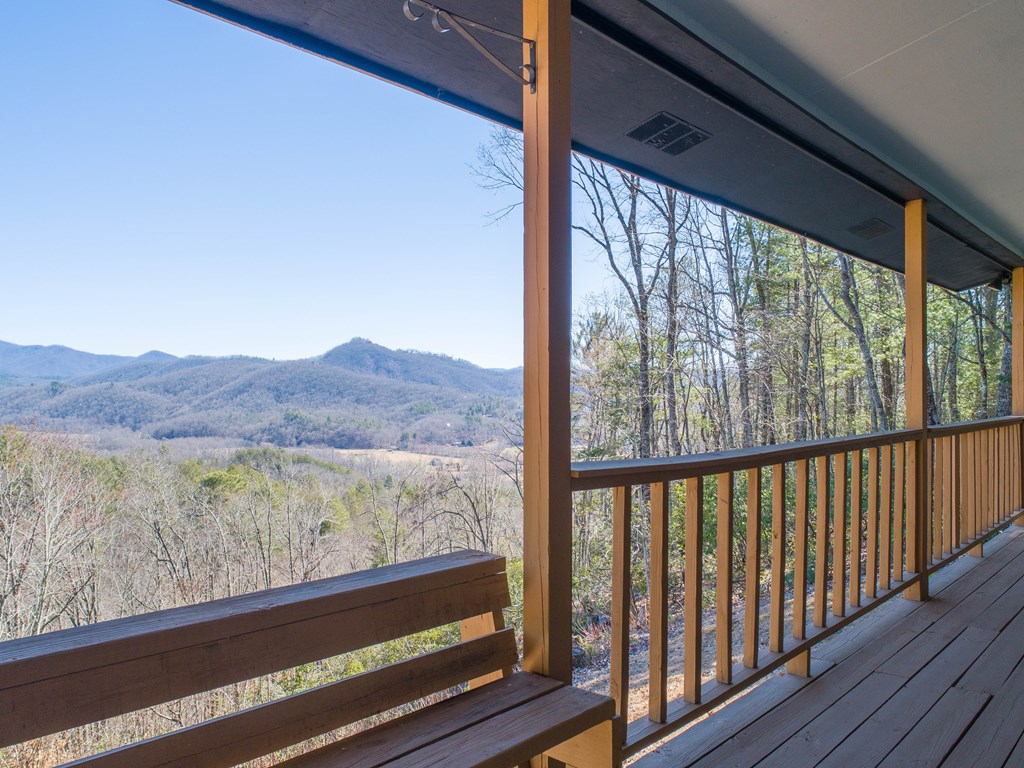 608 Caesars Cove Dr, HAYESVILLE, North Carolina image 2