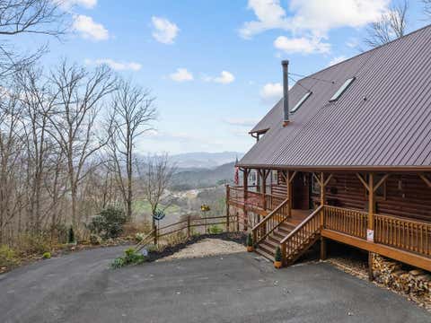 Homes For Sale - 693 High Splendor Road<br/> ROBBINSVILLE, NC 28771