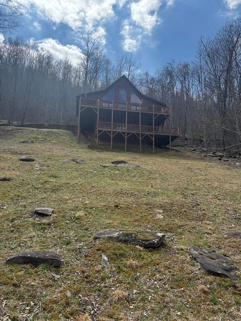 Mobile Home For Sale - 380 Buck Ridge Dr<br/> MURPHY, NC 28906