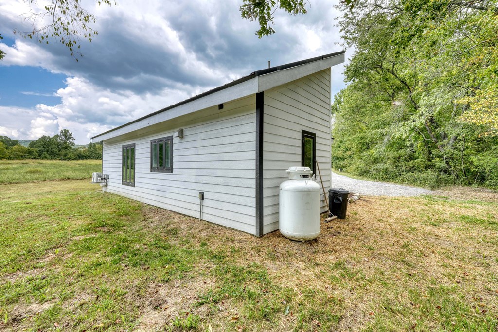 835 Waldroup Rd, HAYESVILLE, North Carolina image 8
