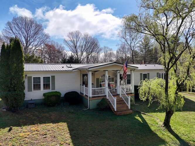 3595 Harshaw Road, MURPHY, North Carolina image 2