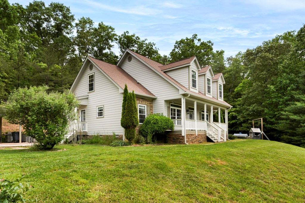 1451 Moccasin Creek Rd, MURPHY, North Carolina image 3