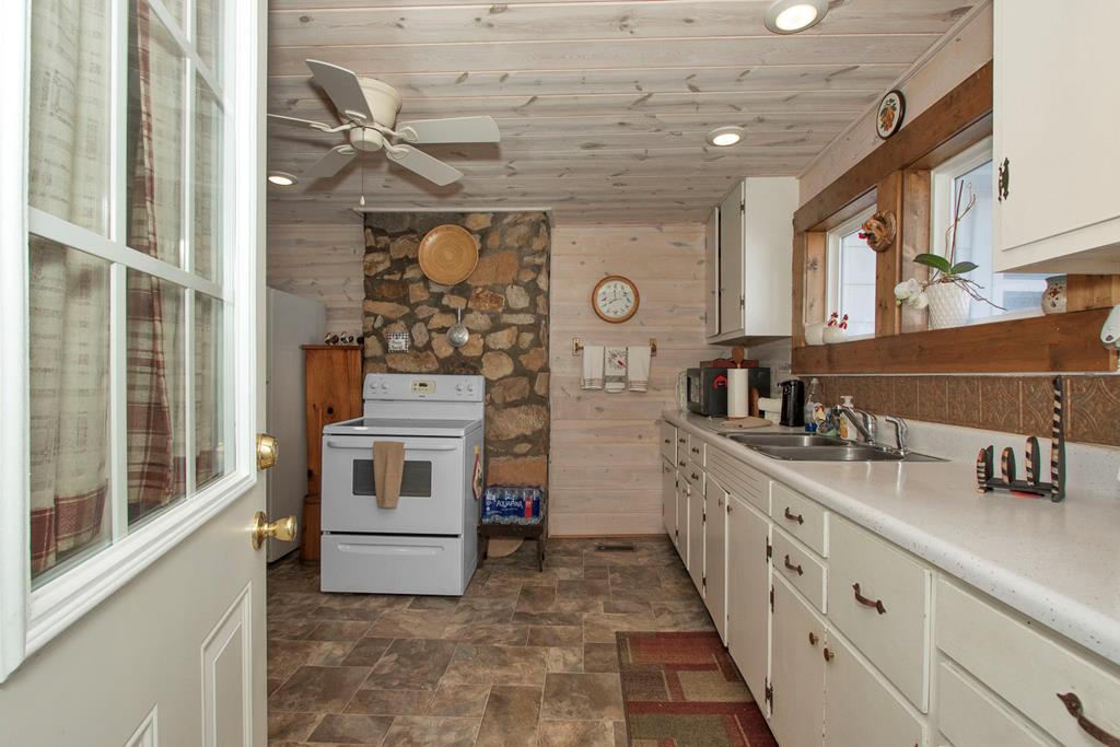 97 Reese Rd, BRASSTOWN, North Carolina image 19