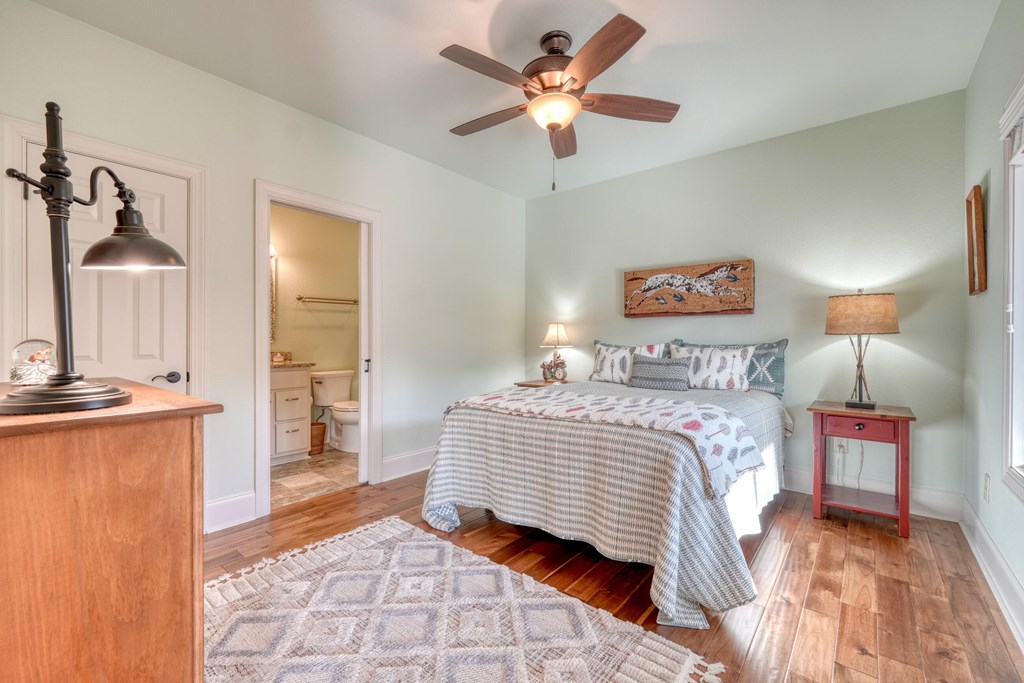 Hiawassee, Georgia, 30546, United States, 3 Bedrooms Bedrooms, ,5 BathroomsBathrooms,Residential,Active,2027787