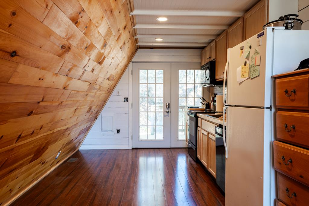 261 Laurel Cove Road, MURPHY, North Carolina image 3