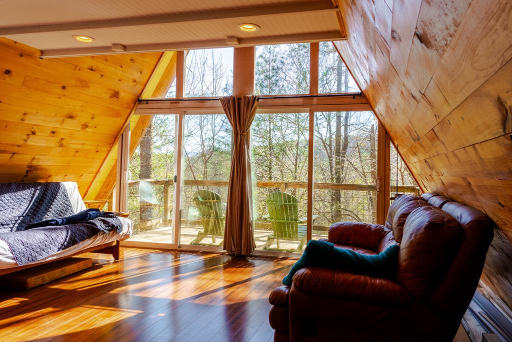 261 Laurel Cove Road, MURPHY, North Carolina image 2