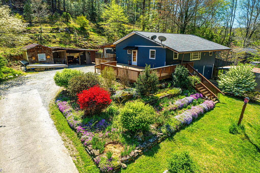 1111 Lemons Branch Road, BRYSON CITY, New York image 1