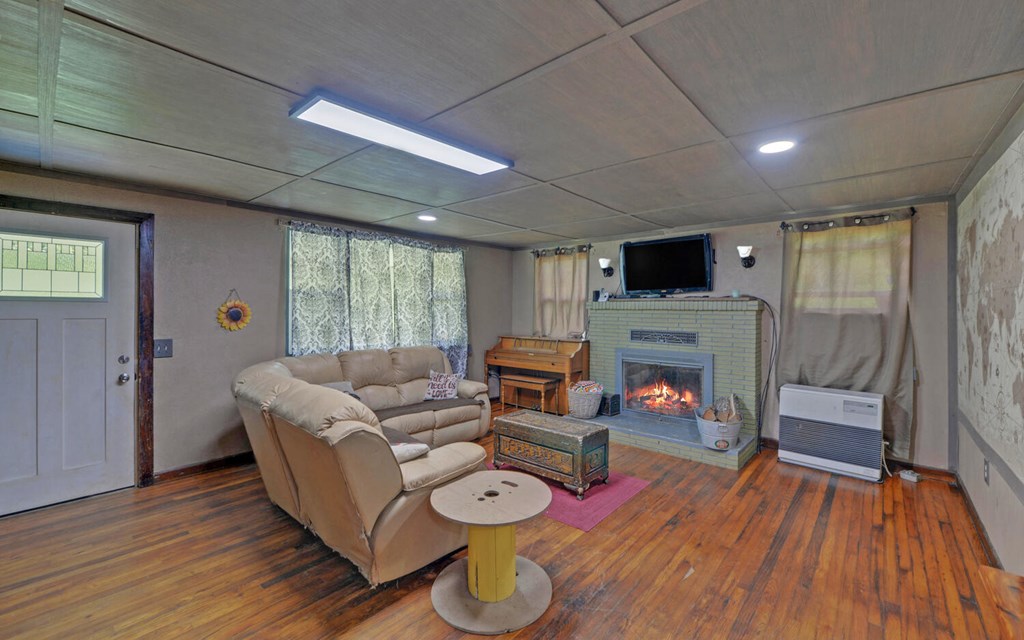 209 Vengeance Creek Road, MARBLE, North Carolina image 7