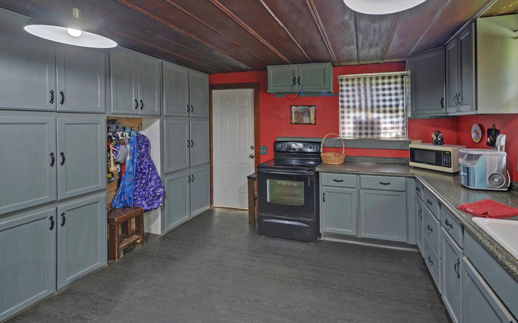 209 Vengeance Creek Road, MARBLE, North Carolina image 12