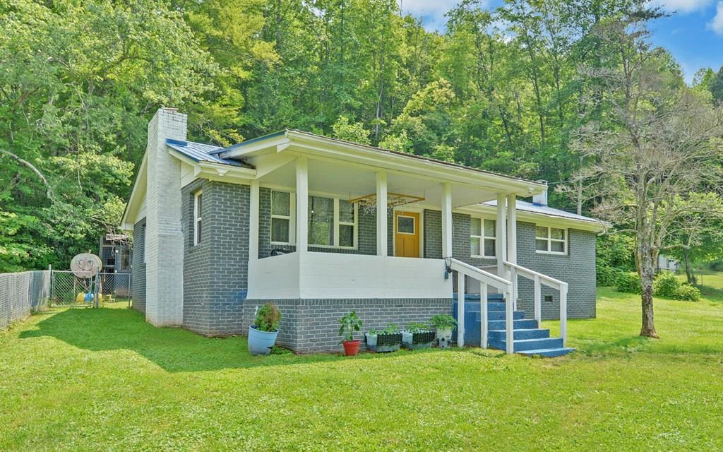 209 Vengeance Creek Road, MARBLE, North Carolina image 1