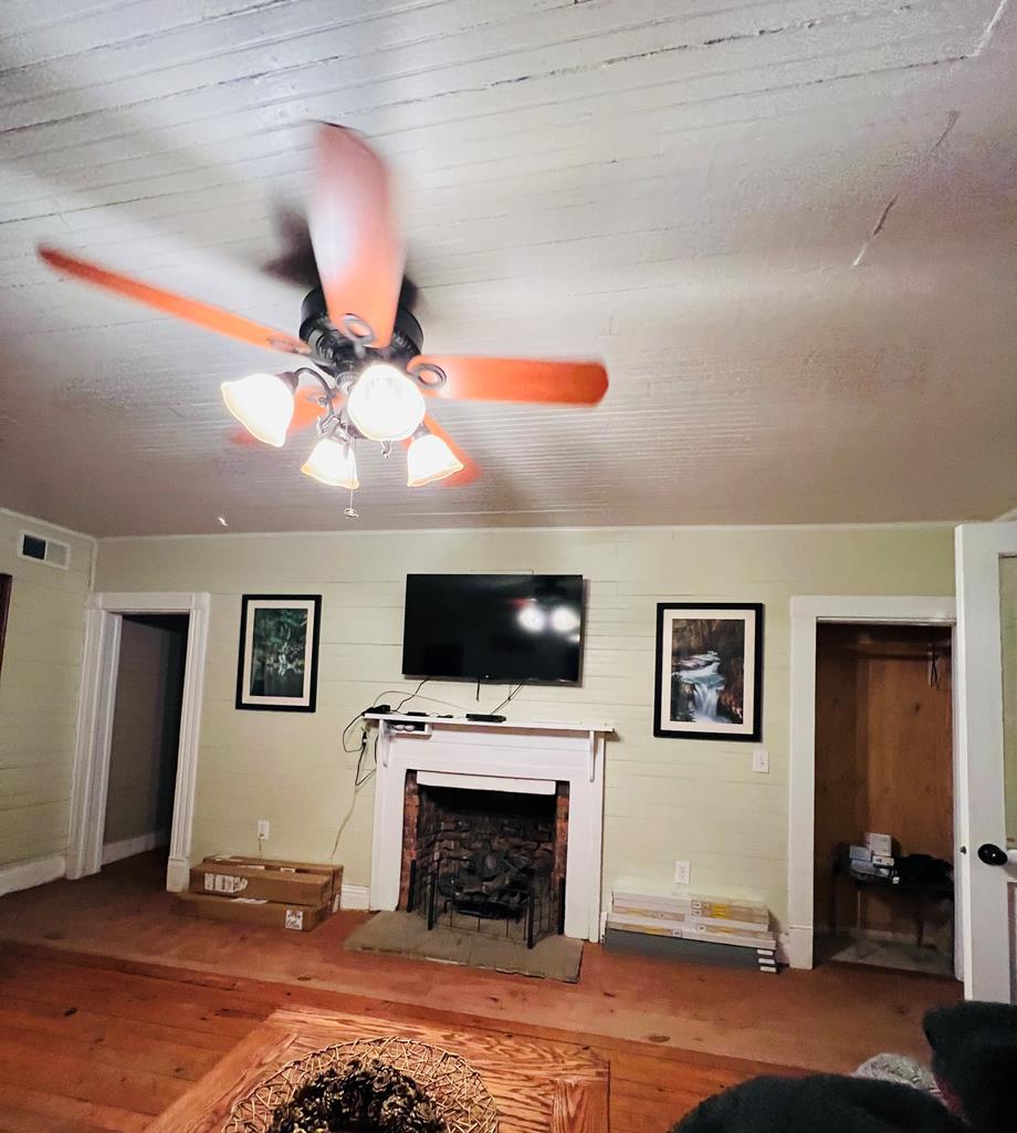 200 Observation Point Rd, BRYSON CITY, North Carolina image 8