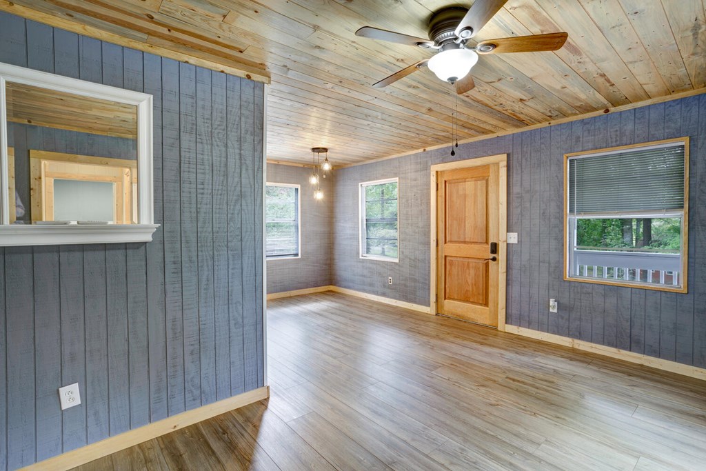 583 Cobb Circle, MURPHY, North Carolina image 10