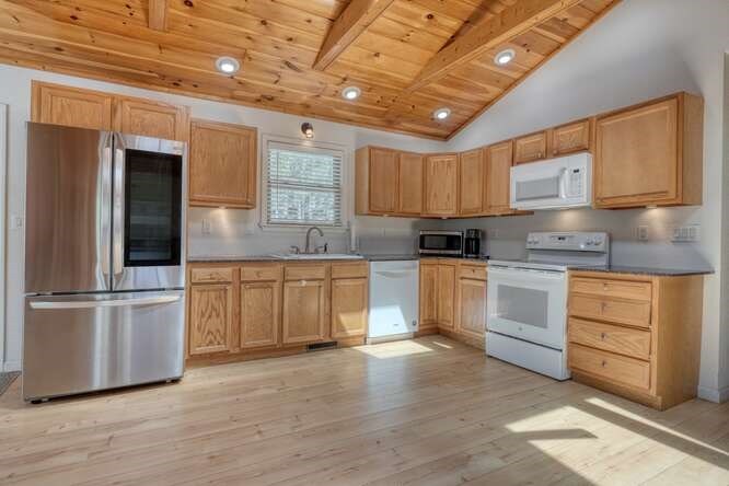 382 Hilltop Lane, MURPHY, North Carolina image 14
