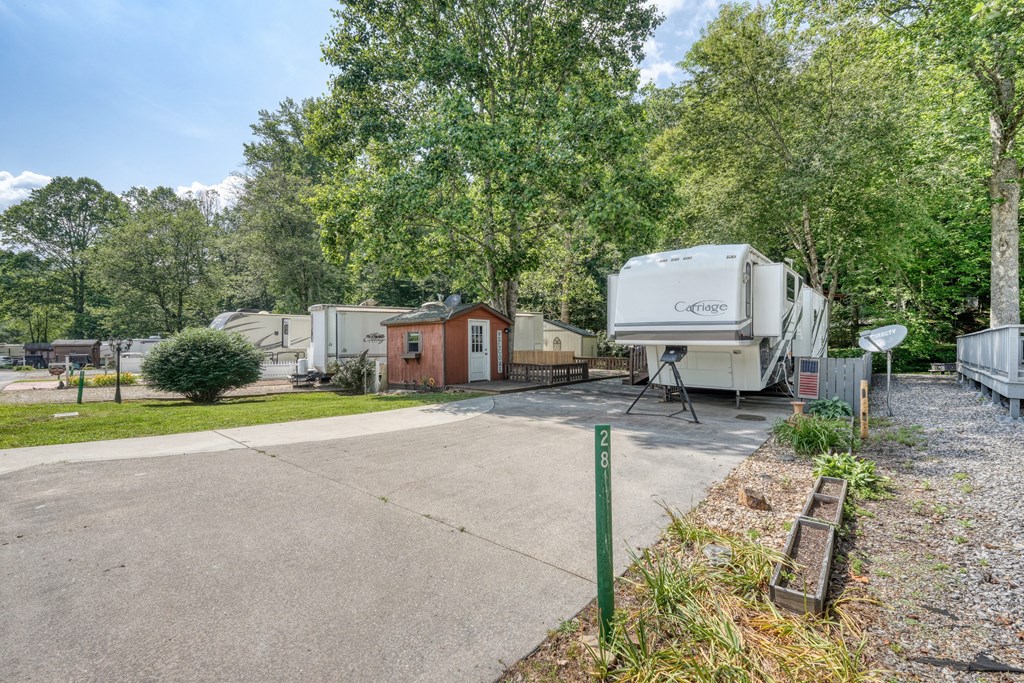 28 S Destination Drive, BLAIRSVILLE, Texas image 3