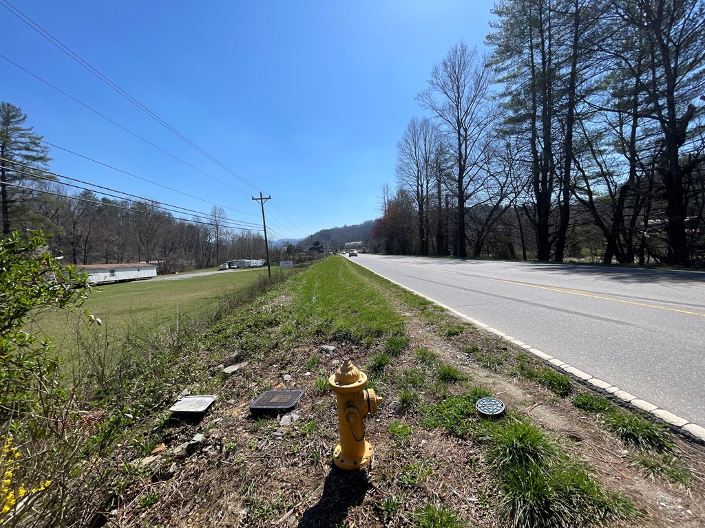 221 Tallulah Road, ROBBINSVILLE, North Carolina image 8