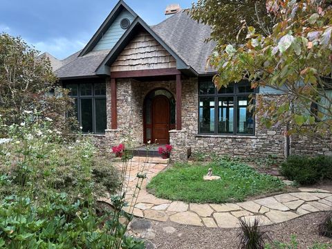 Homes For Sale - 1 Cheoah Trail<br/> ROBBINSVILLE, NC 28771