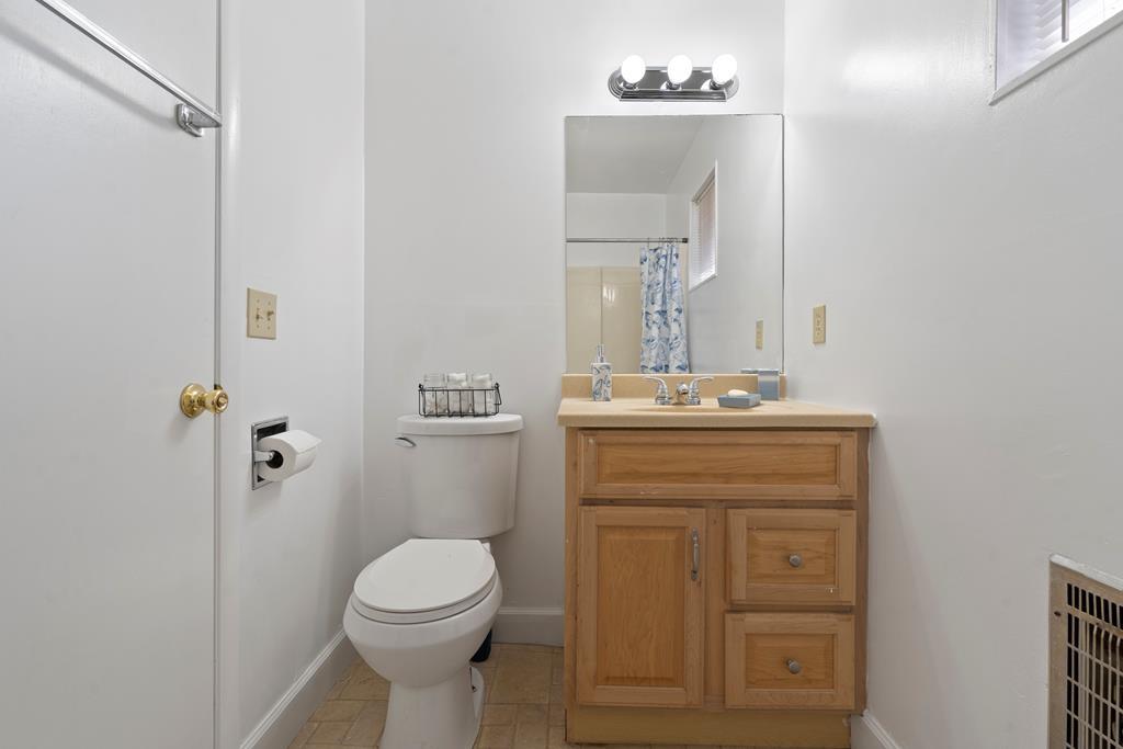 121 Brittany Pointe, HAYESVILLE, North Carolina image 30