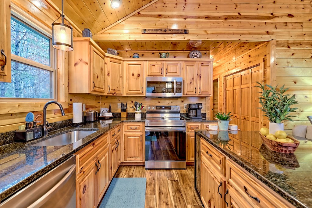 465 Woodcrest Drive, MURPHY, North Carolina image 20