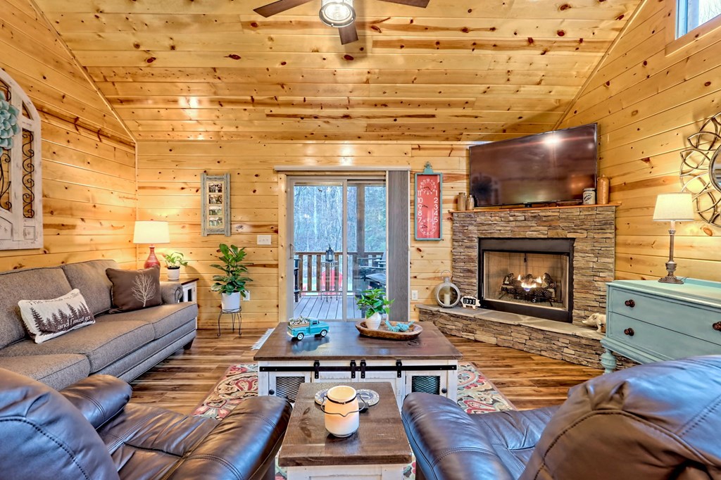 465 Woodcrest Drive, MURPHY, North Carolina image 12