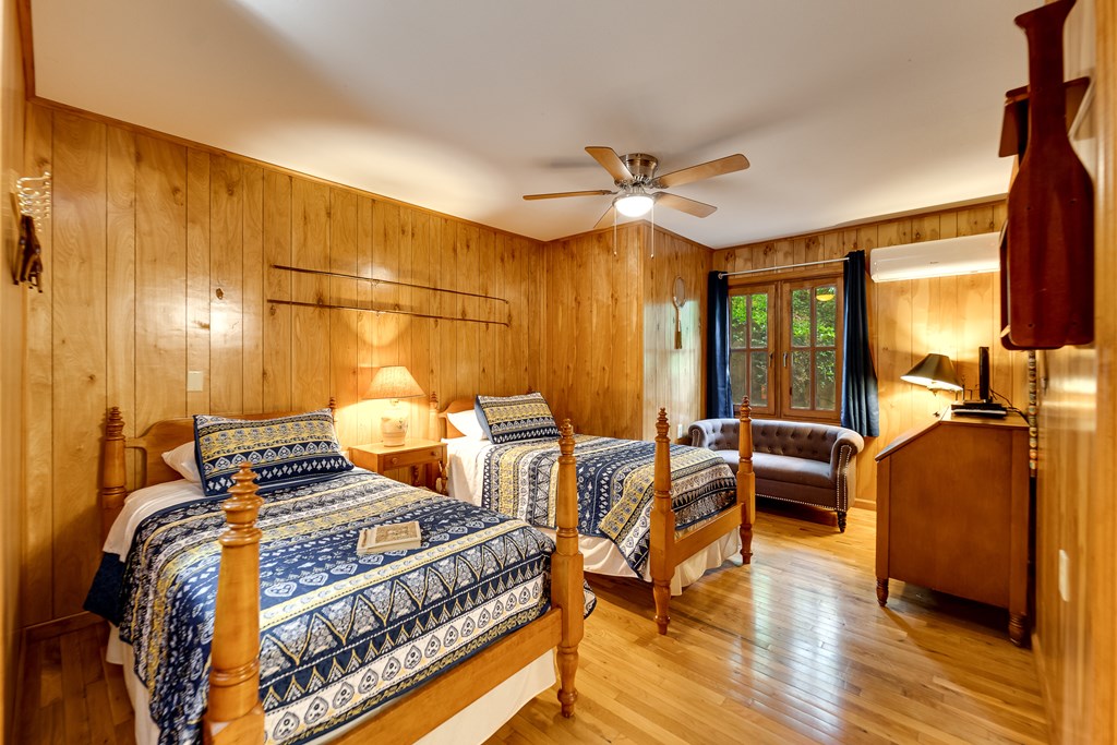 292 Pine Ridge Road, ROBBINSVILLE, North Carolina image 33