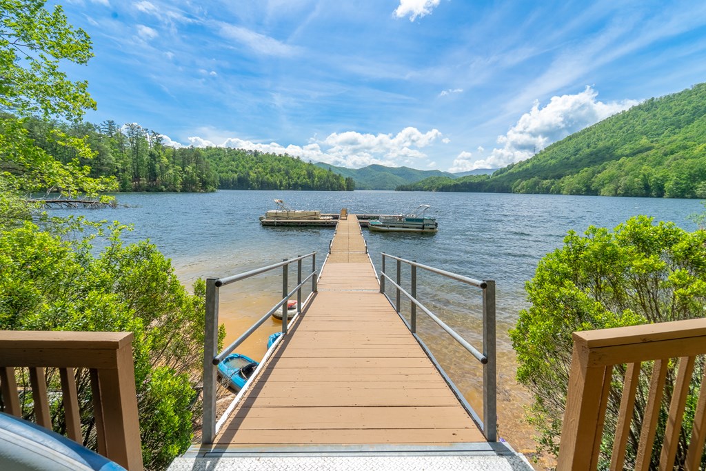 292 Pine Ridge Road, ROBBINSVILLE, North Carolina image 2