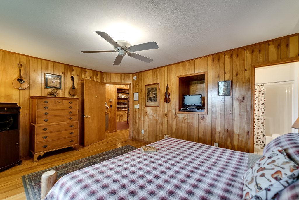 292 Pine Ridge Road, ROBBINSVILLE, North Carolina image 31