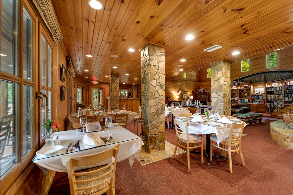 292 Pine Ridge Road, ROBBINSVILLE, North Carolina image 14