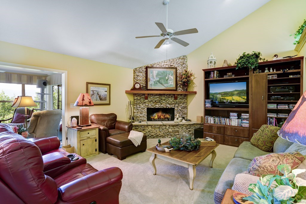 847 Scarletts Way, YOUNG HARRIS, Georgia image 5