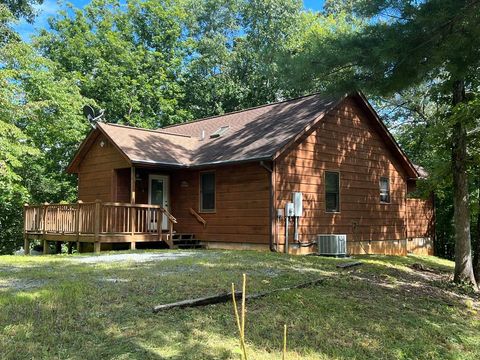 Homes For Sale - 124 Bradford Drive<br/> MARBLE, NC 28905