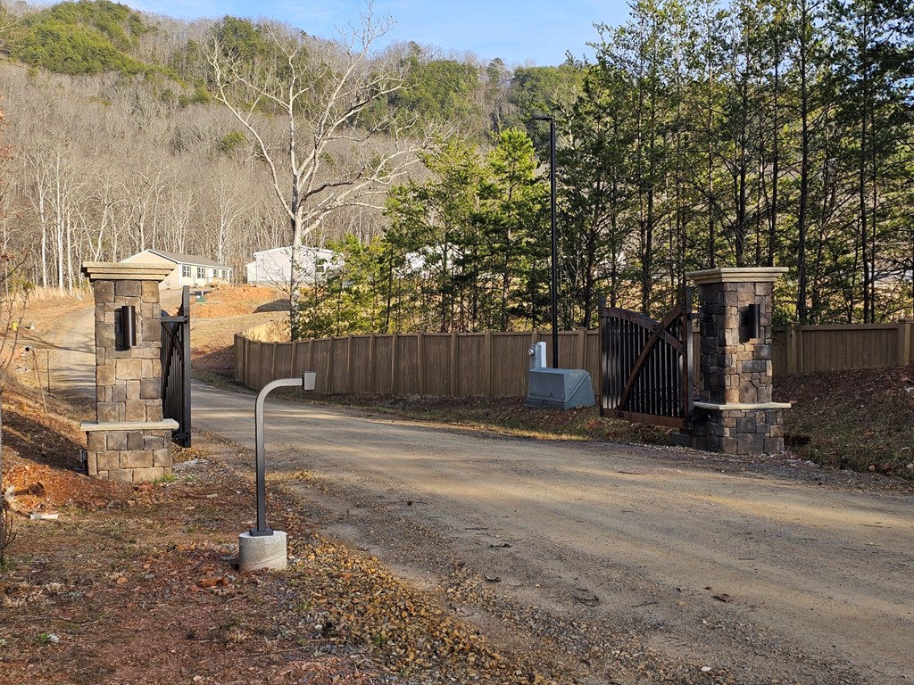 170 Linda Lane, MURPHY, North Carolina image 3