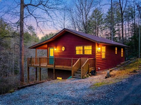 Homes For Sale - 608 Hilltop Lane<br/> MURPHY, NC 28906