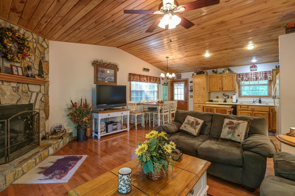 429 Kinwood Trail, MURPHY, North Carolina image 4