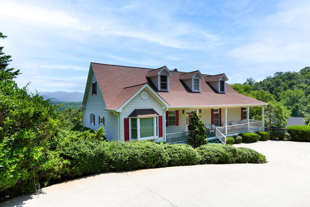 18 Foxfire Court, HAYESVILLE, North Carolina image 1