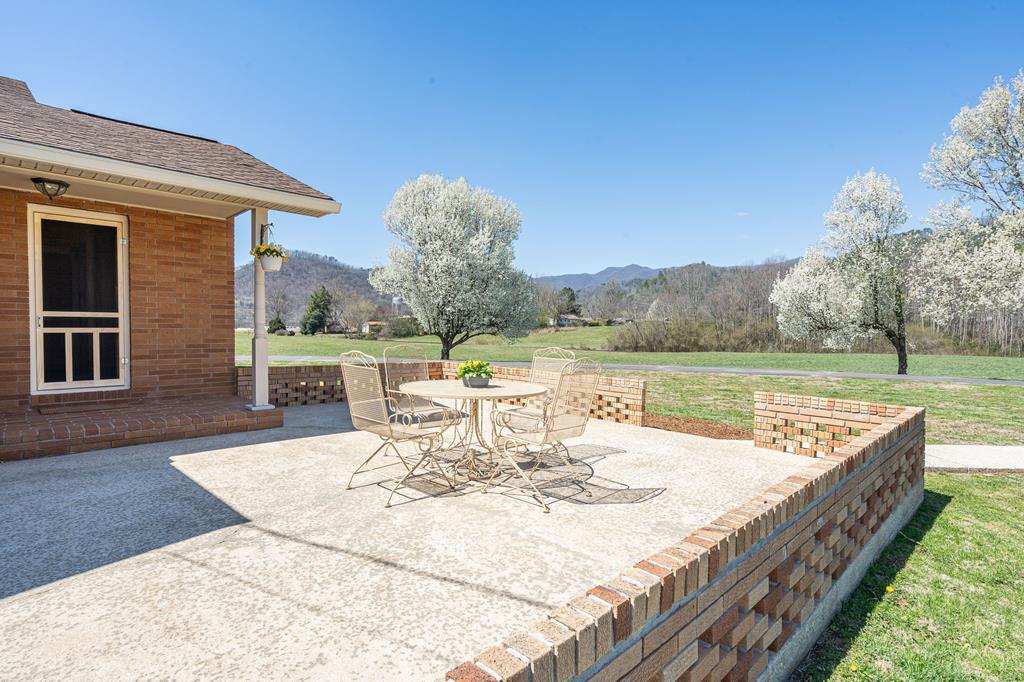 2915 Airport Road, MARBLE, North Carolina image 21