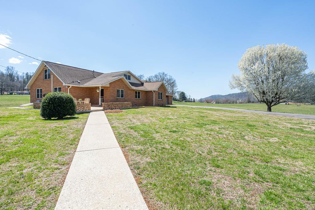 2915 Airport Road, MARBLE, North Carolina image 40