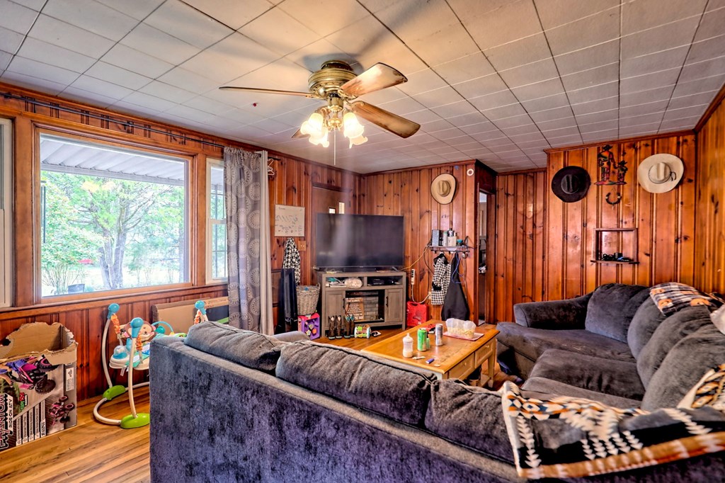 58 Watson Rd, MARBLE, North Carolina image 8