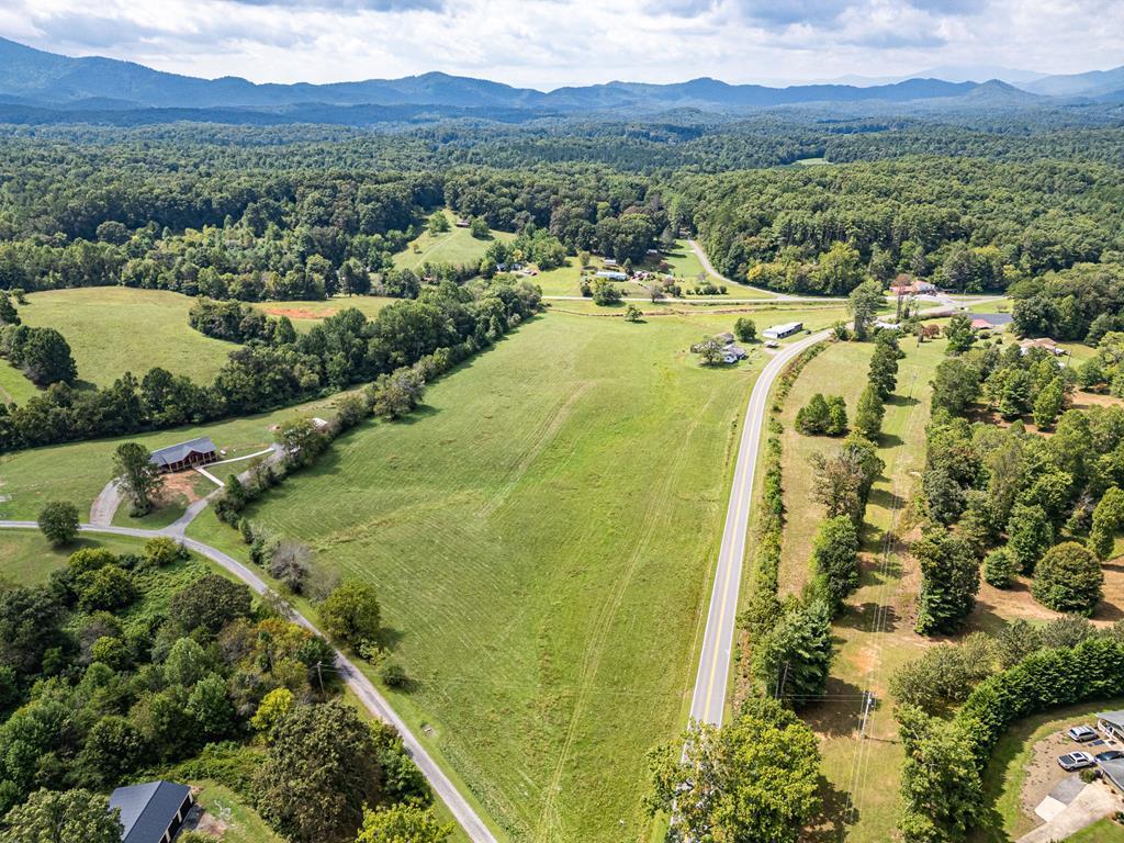 Photo 1 of 82 — 12625 NC HWY 294, MURPHY, NC 28906