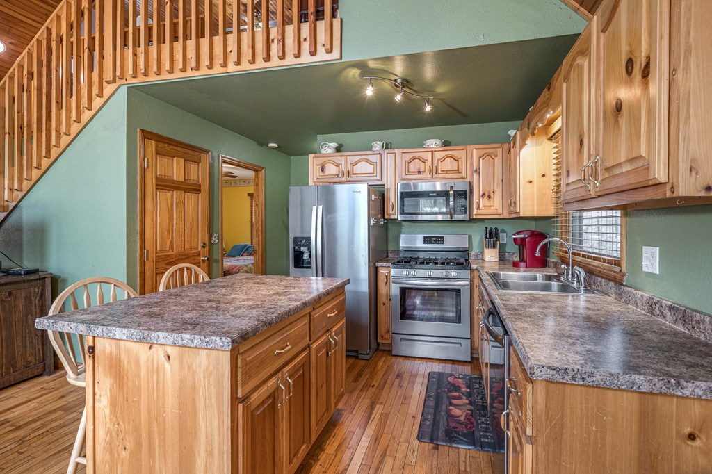 115 New Castle Rd