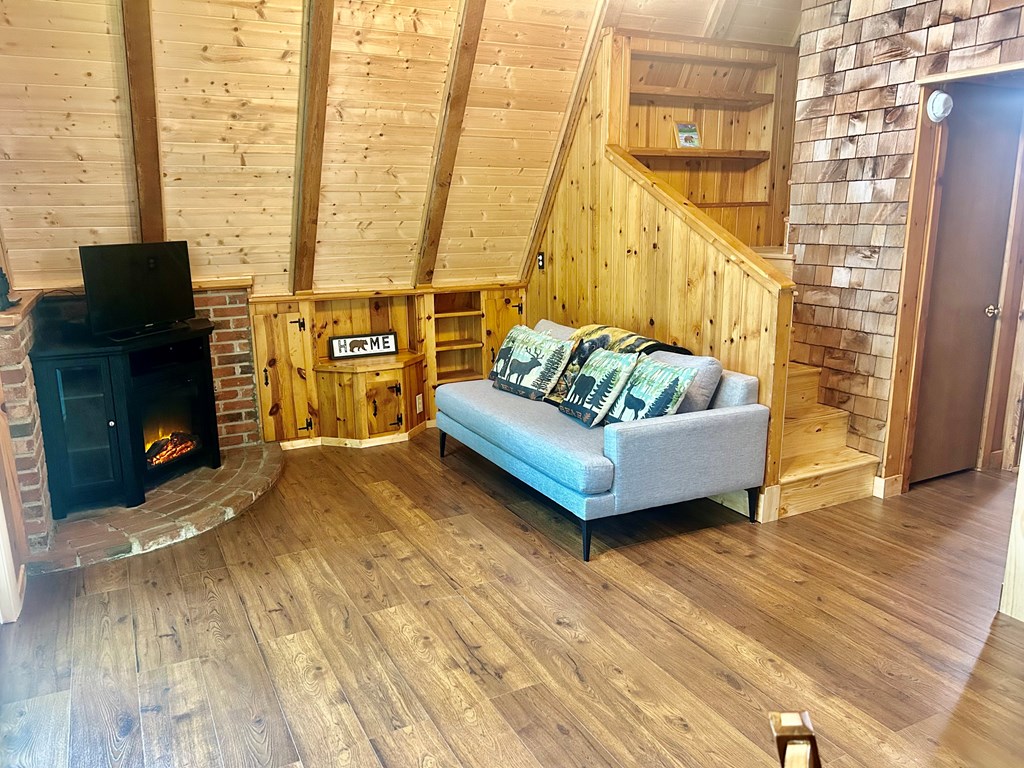 1041 Fox Run Road, BRYSON CITY, North Carolina image 2