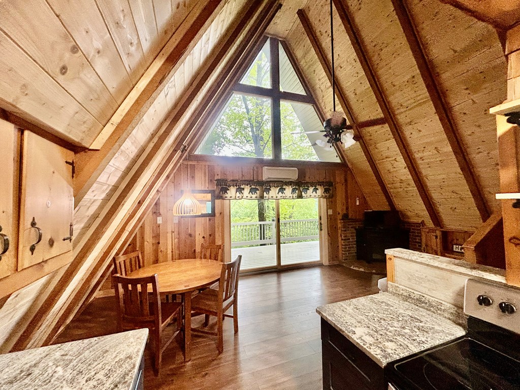 1041 Fox Run Road, BRYSON CITY, North Carolina image 8