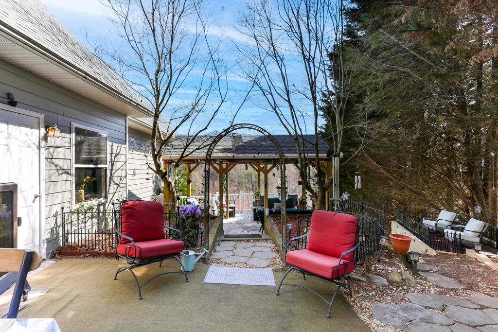 255 Ash Branch Circle, HAYESVILLE, North Carolina image 42