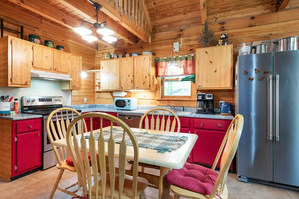 90 Pounding Mill Knob, HAYESVILLE, North Carolina image 13