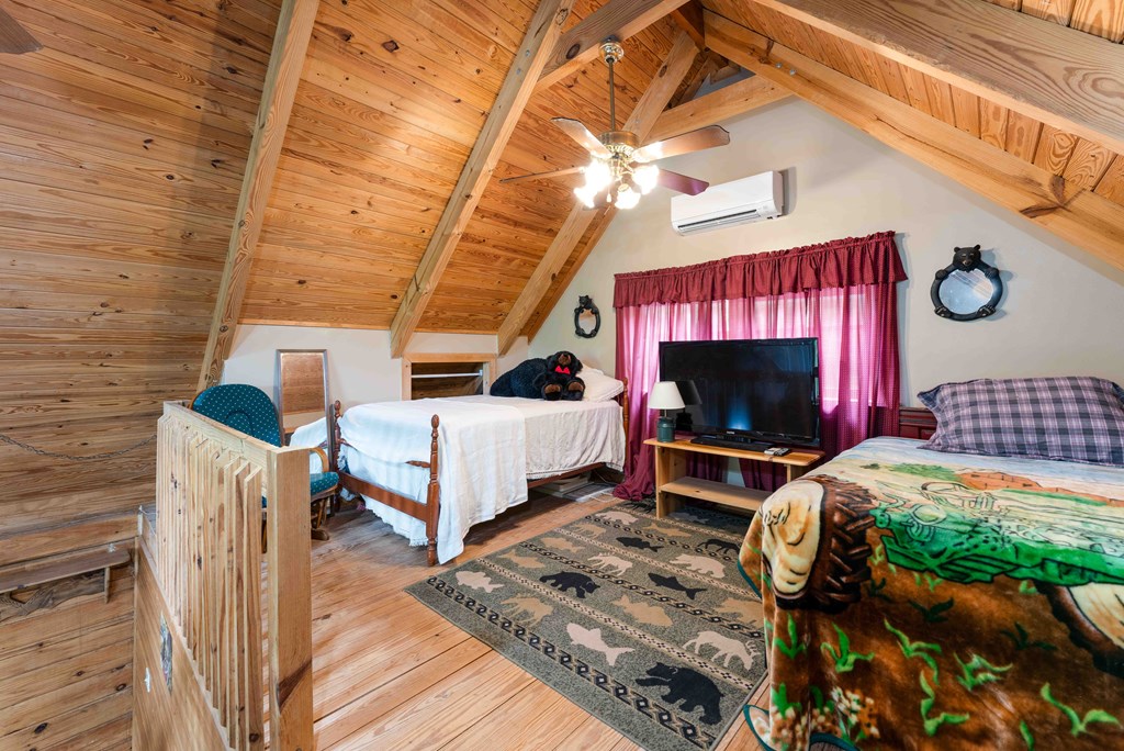 90 Pounding Mill Knob, HAYESVILLE, North Carolina image 20