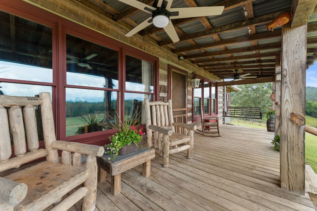 Warne, North Carolina, 28909, United States, 3 Bedrooms Bedrooms, ,3 BathroomsBathrooms,Residential,Active,1858681