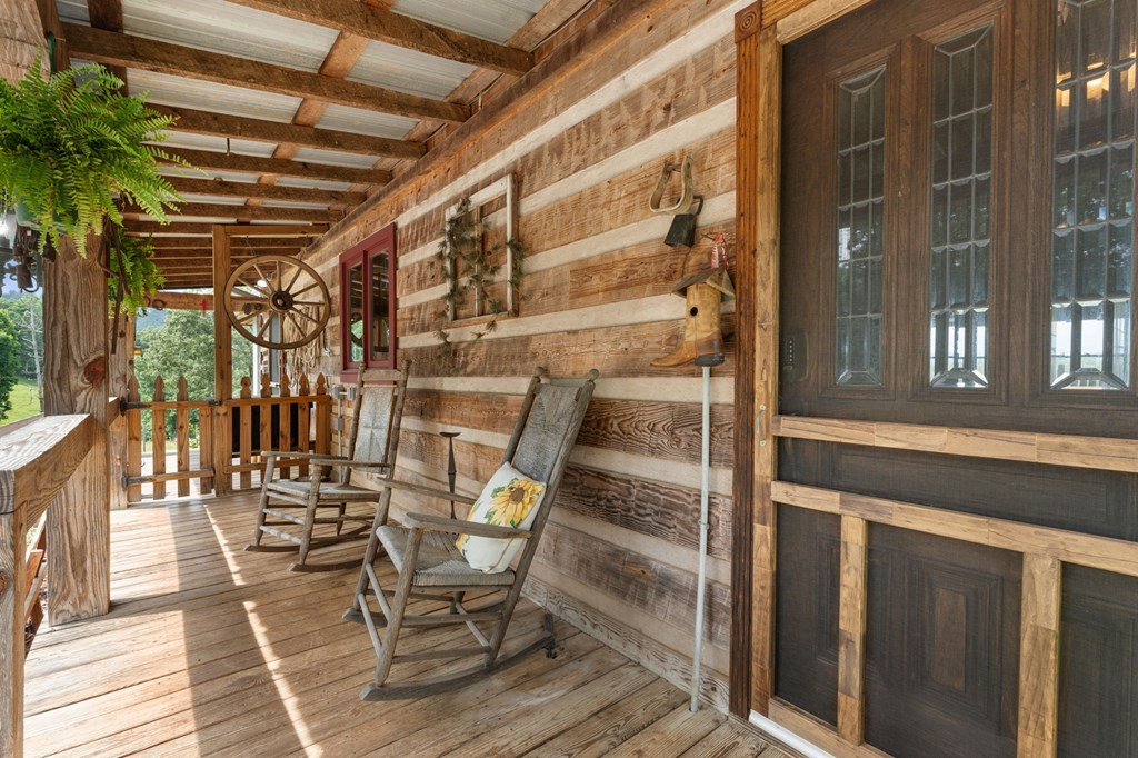 Warne, North Carolina, 28909, United States, 3 Bedrooms Bedrooms, ,3 BathroomsBathrooms,Residential,Active,1858681
